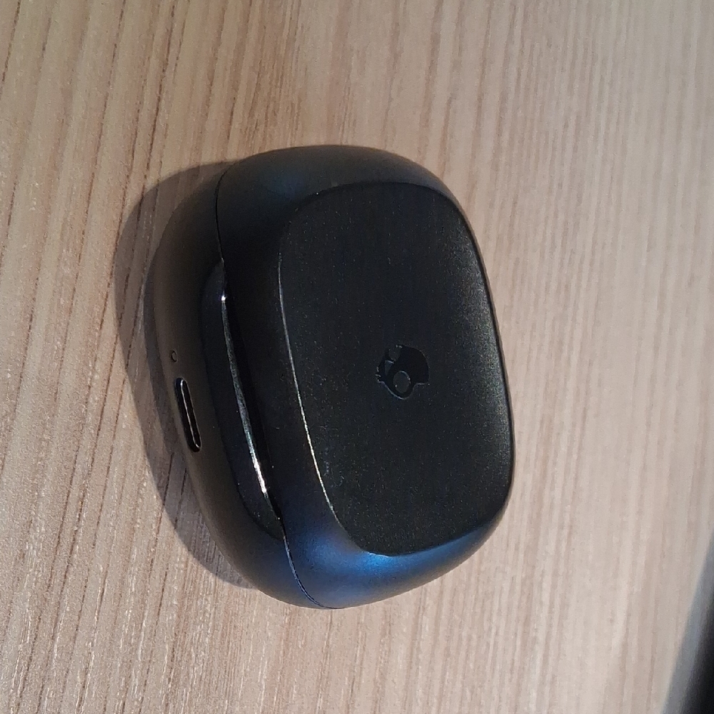 Skullcandy Black Earbuds